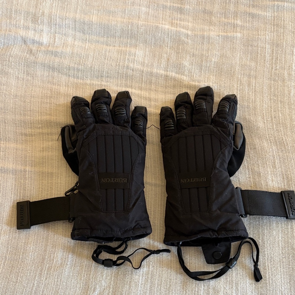 Burton Black Insulated Wrist Guard Gloves  ❄️ 🏂